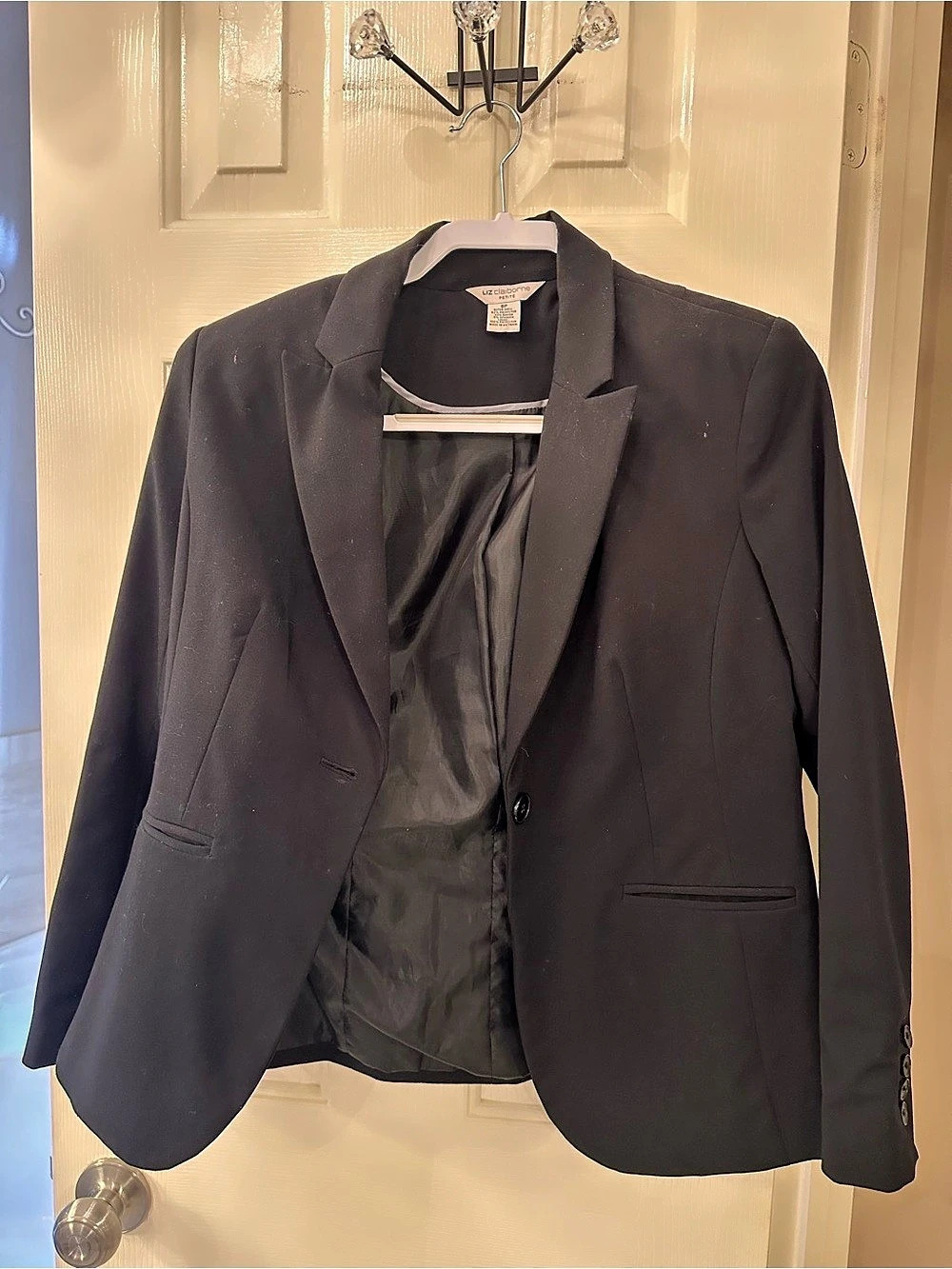 Liz Claiborne Petite blazer Black Blazer Size 8P Like New